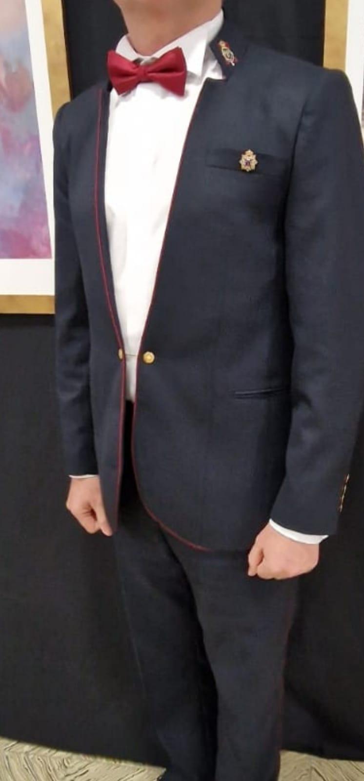 Traje Oficial de GALA para afiliados HNME Este producto se paga